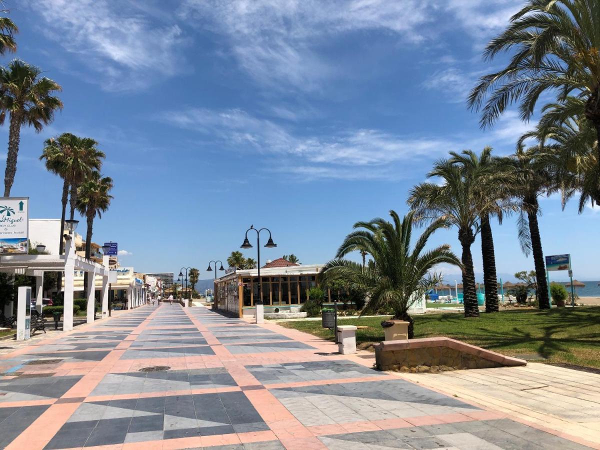 Carihuela Beach Apartment, 2Nd Line Torremolinos Extérieur photo