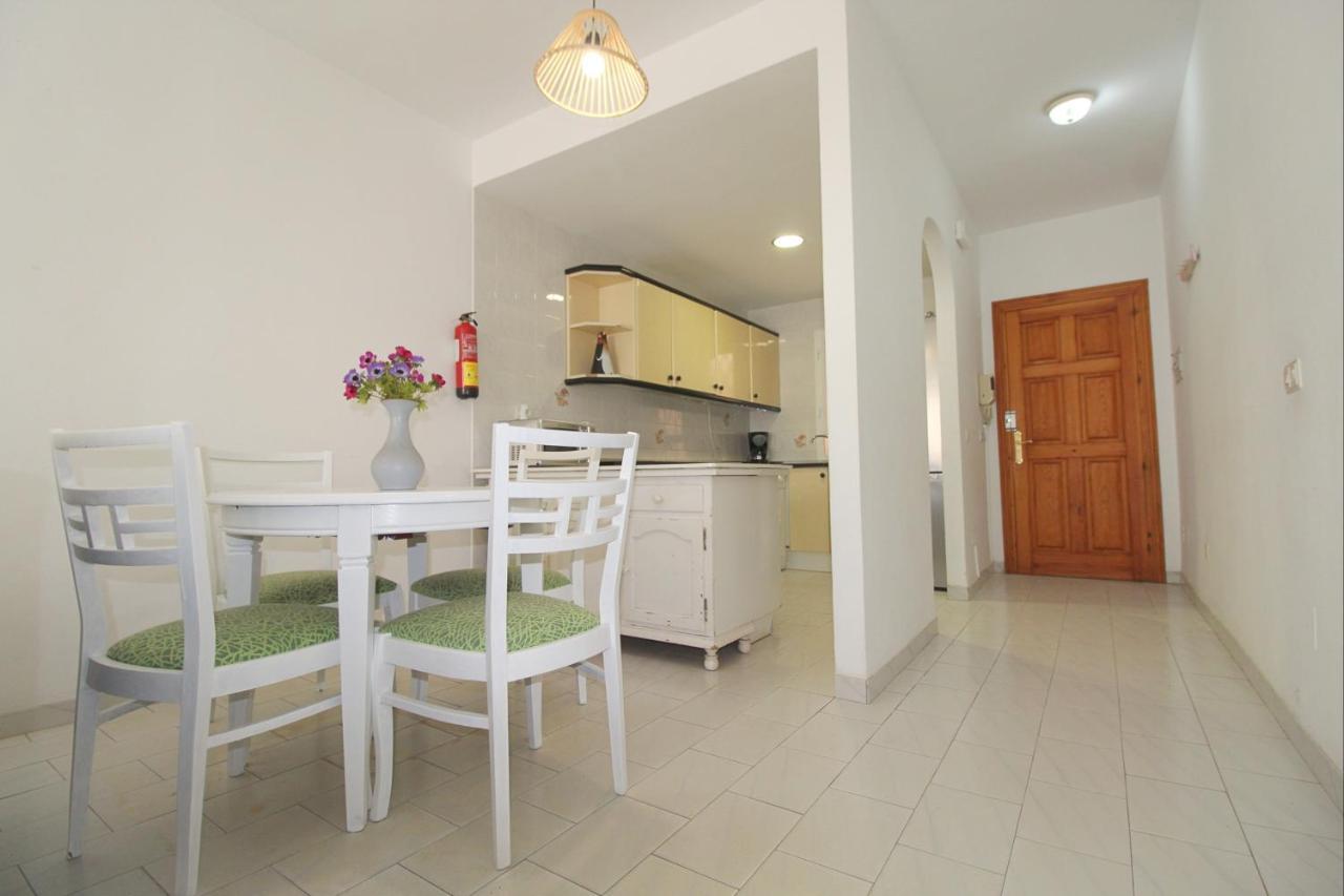 Carihuela Beach Apartment, 2Nd Line Torremolinos Extérieur photo